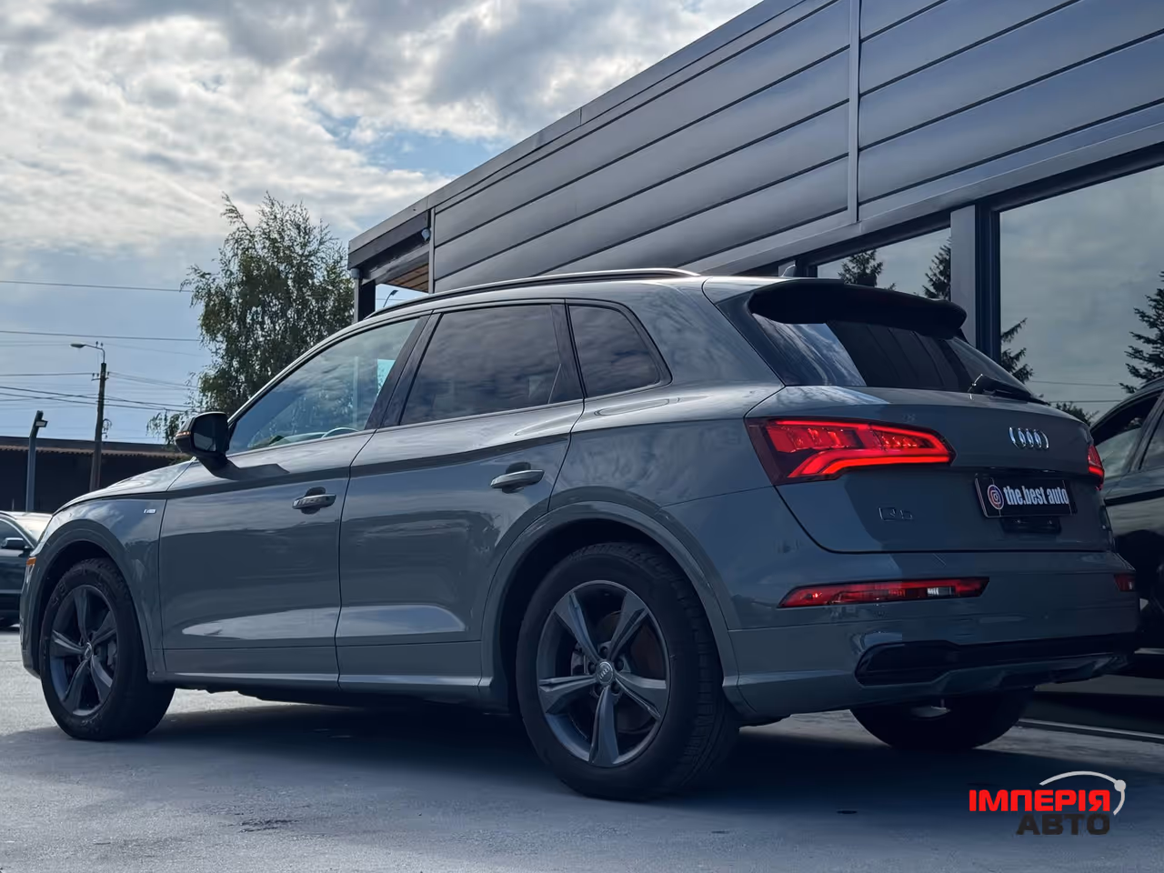 Audi Q5 - фото 11