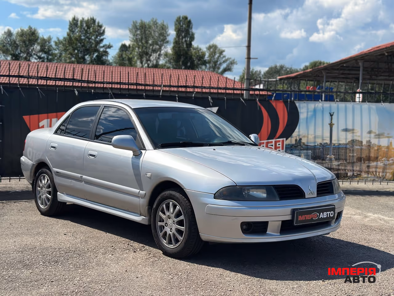 Mitsubishi Carisma - фото 3