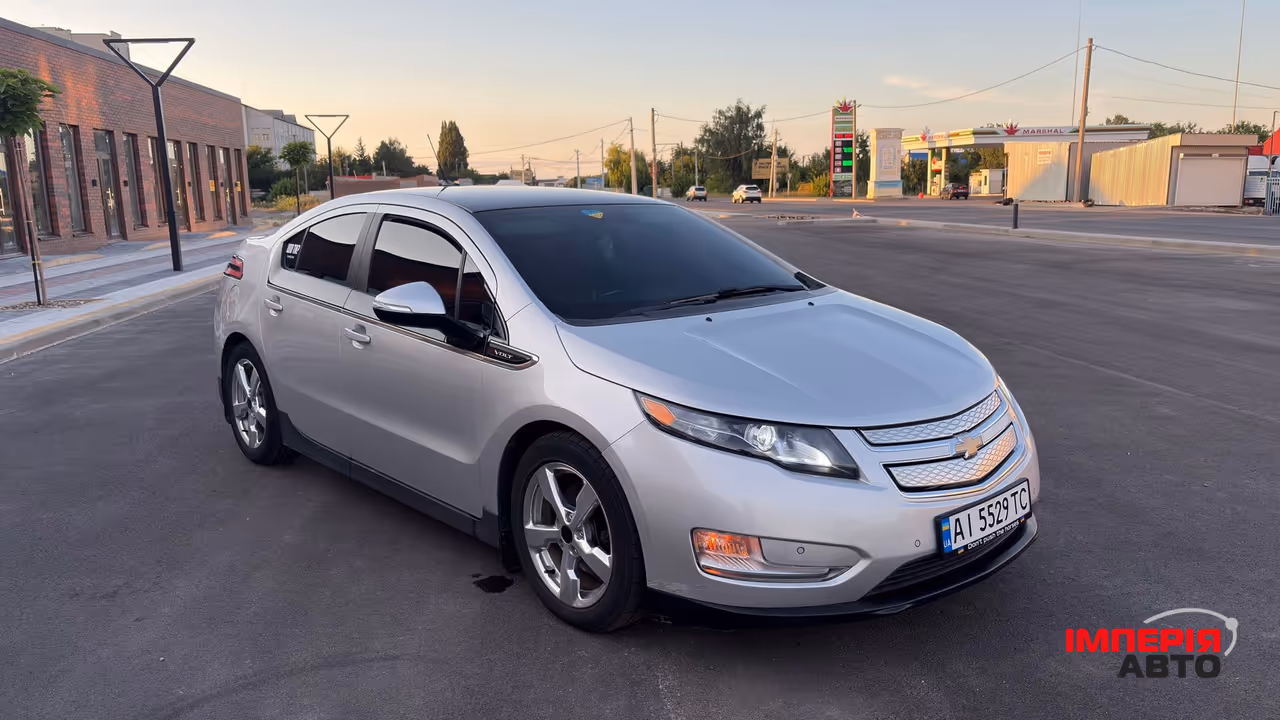 Chevrolet Volt - фото 1
