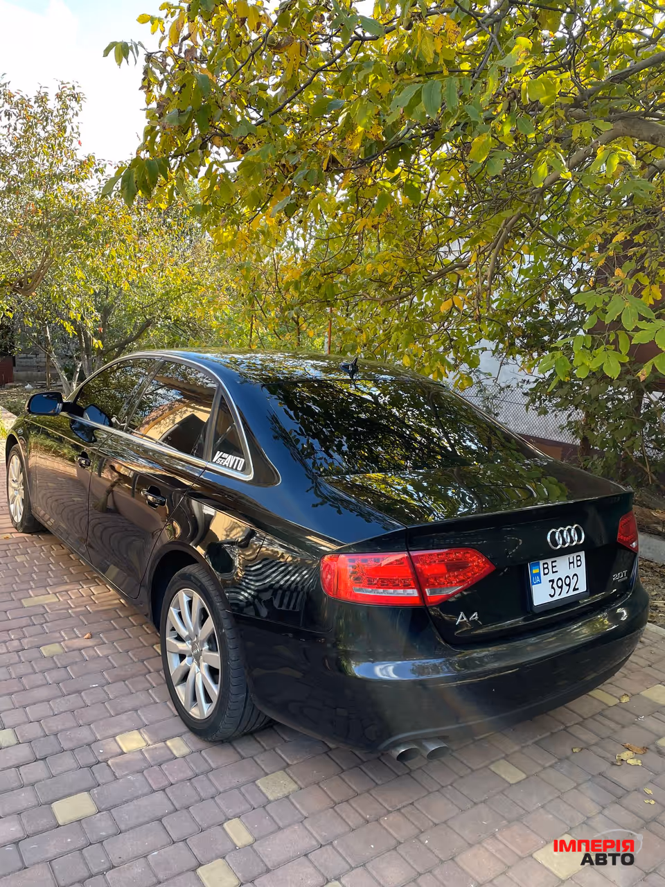 Audi A4 - фото 7