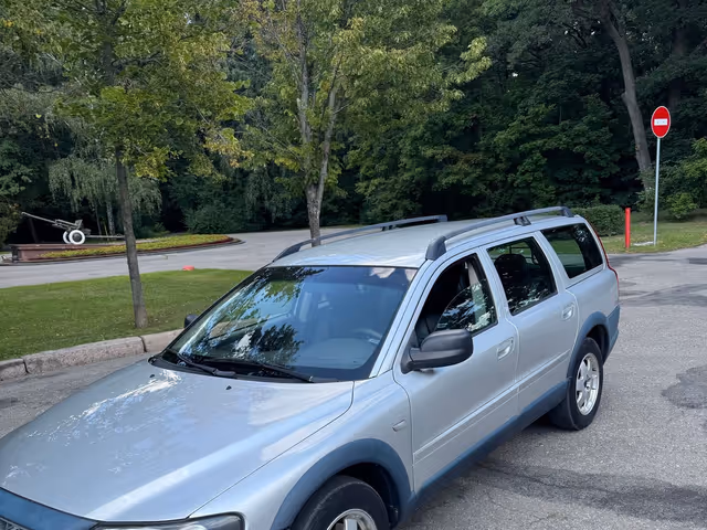 Volvo V70 - зображення 2