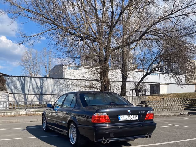 BMW 7 серії - зображення 3