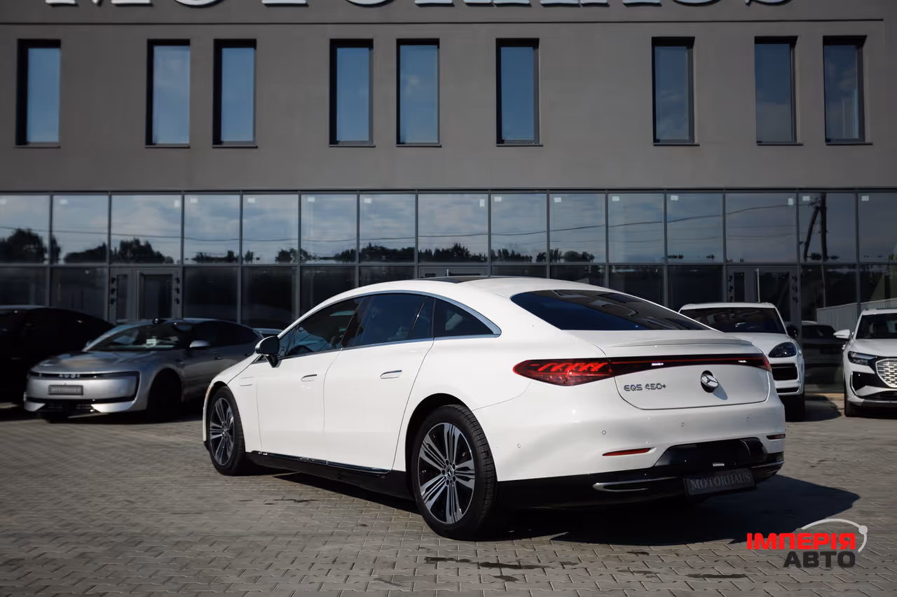 Mercedes-Benz EQS AMG - фото 6