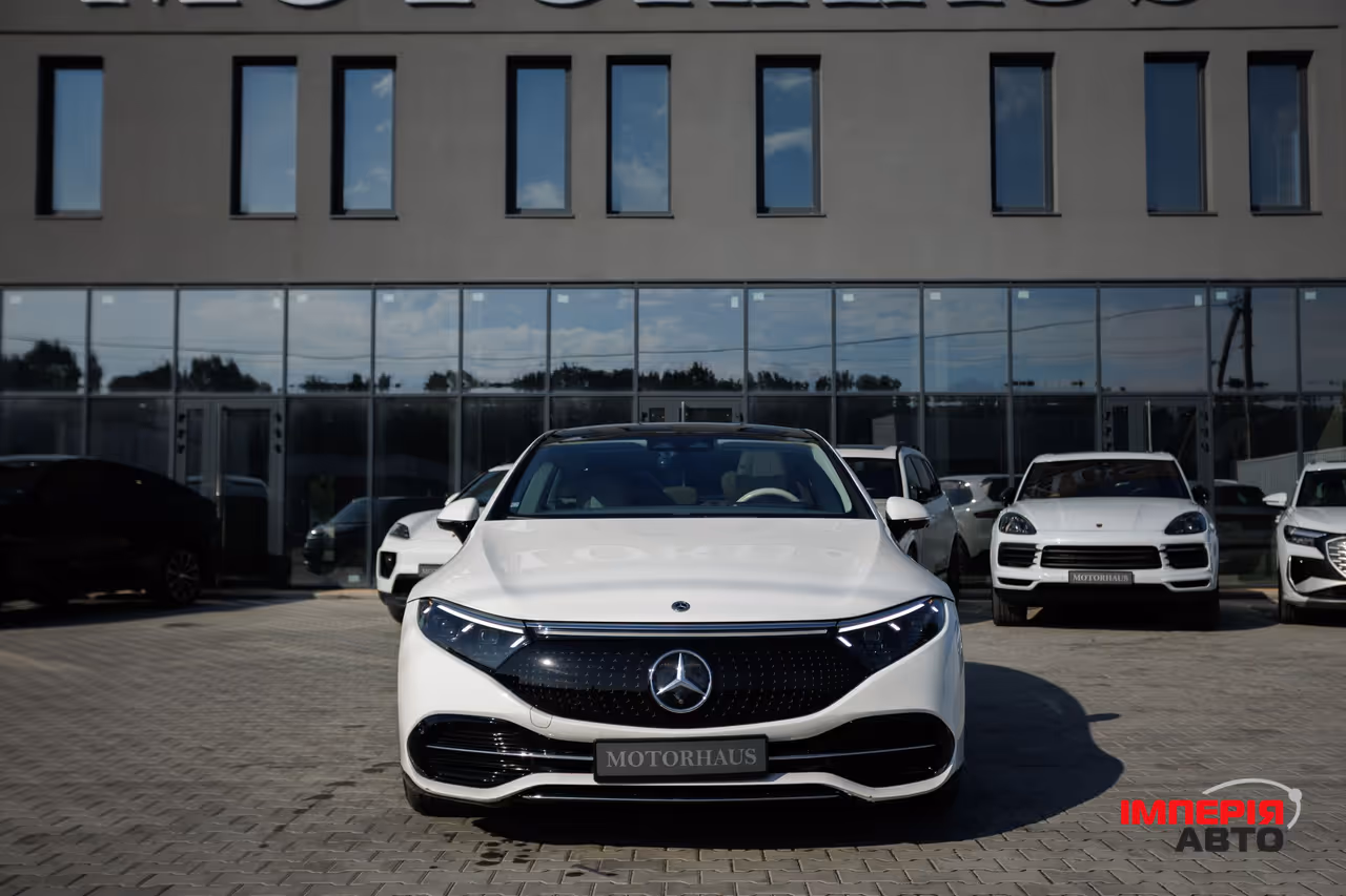 Mercedes-Benz EQS AMG - фото 9