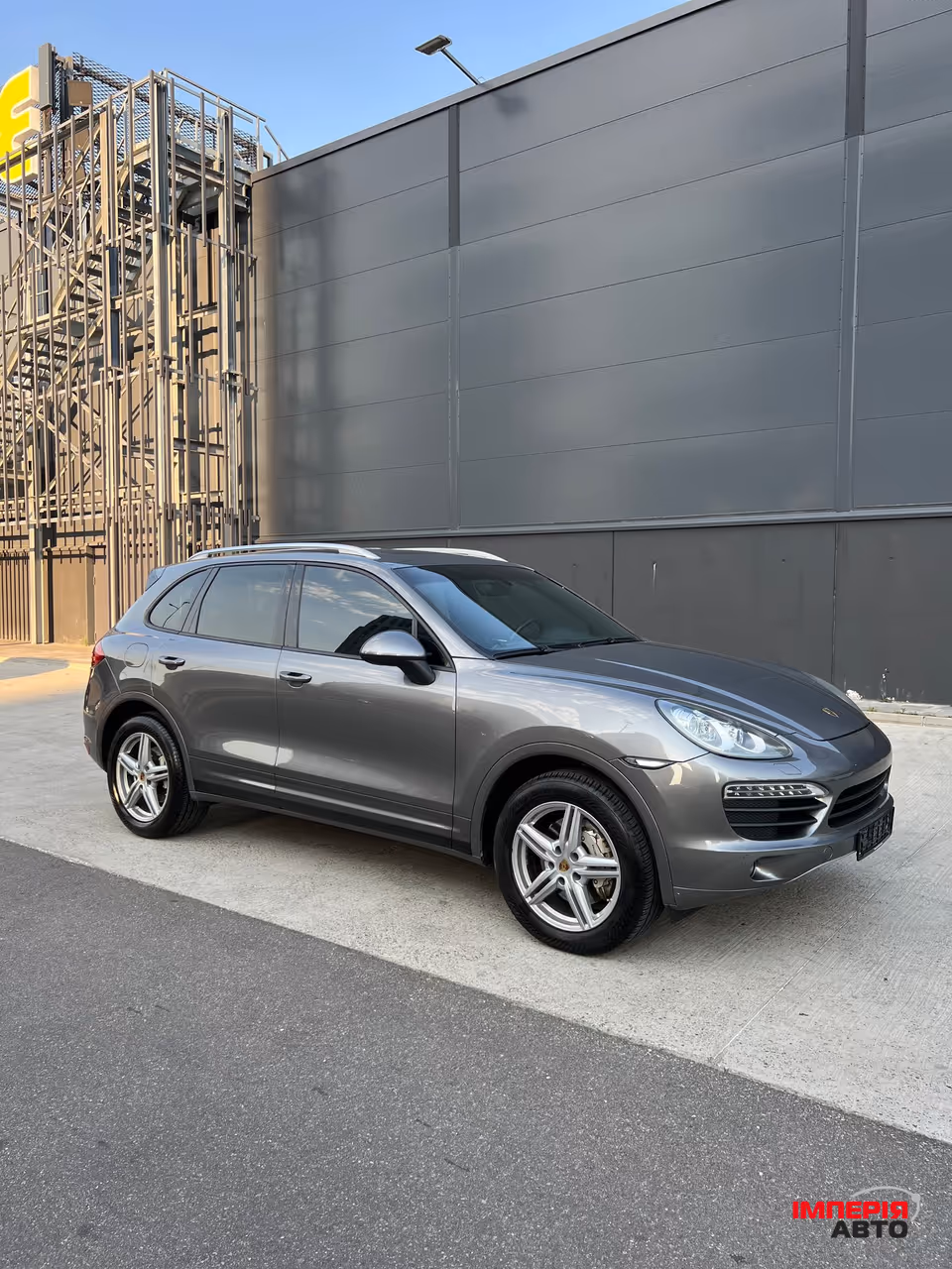 Porsche Cayenne - фото 3
