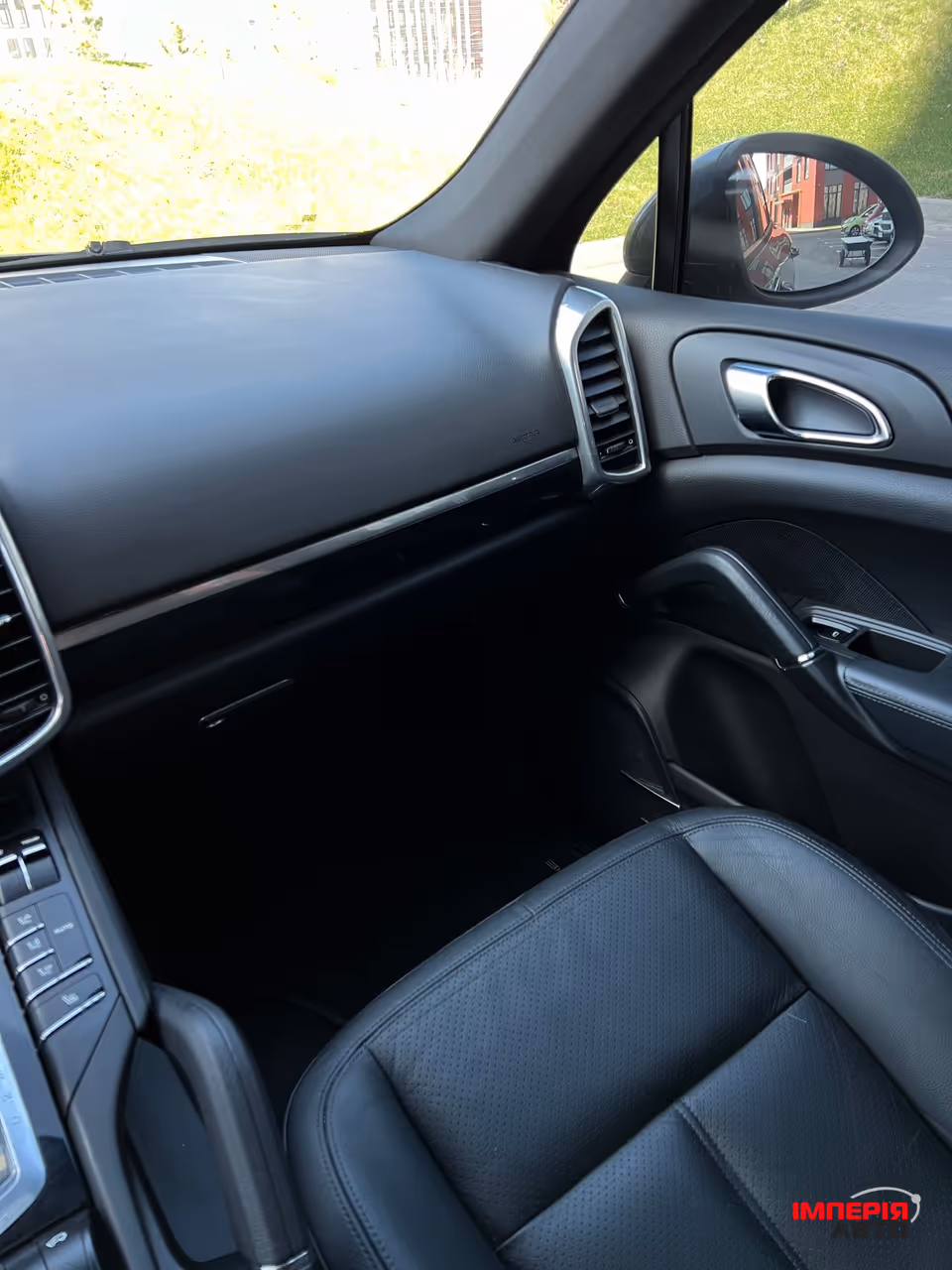 Porsche Cayenne - фото 26