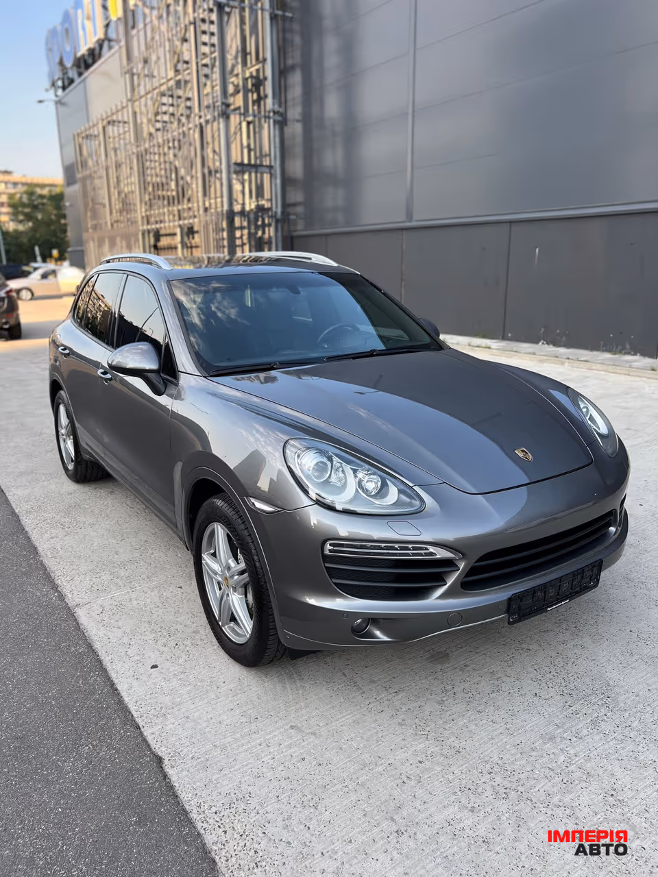 Porsche Cayenne - фото 1
