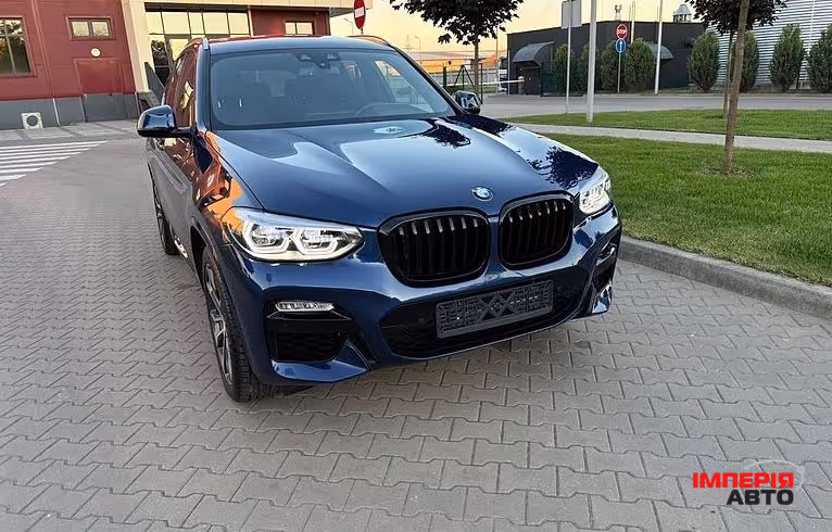 BMW X3 - фото 1