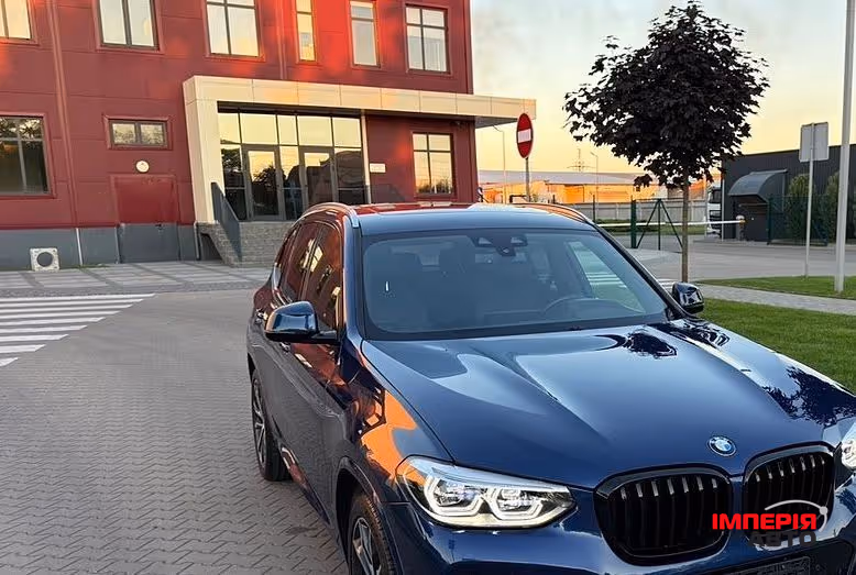 BMW X3 - фото 3