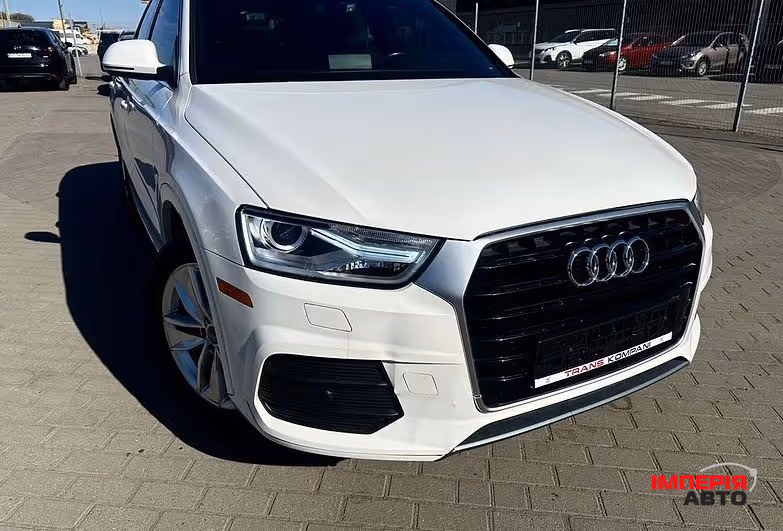 Audi Q3 - фото 1