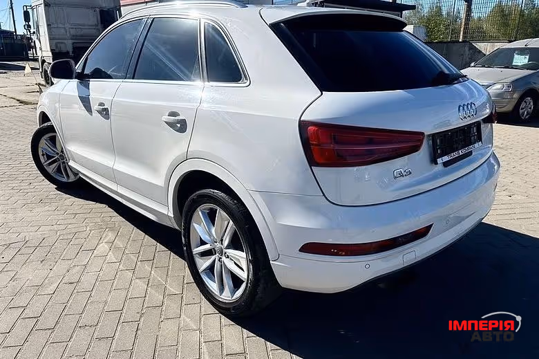 Audi Q3 - фото 5