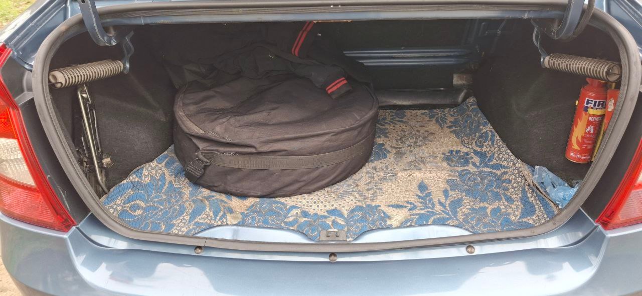 Renault Logan - фото 9