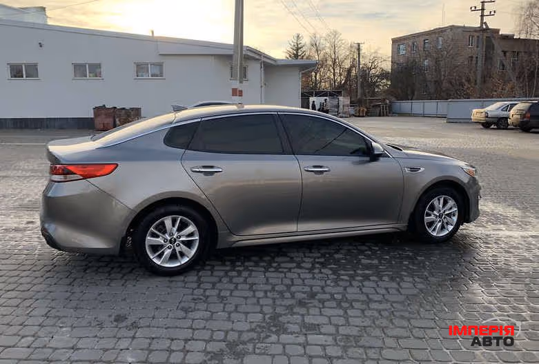 Kia Optima - фото 3