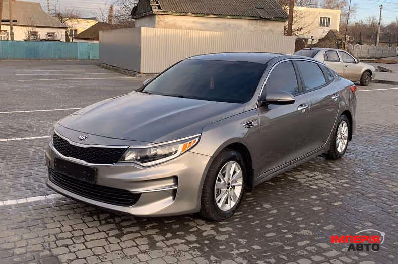 Kia Optima - фото 1