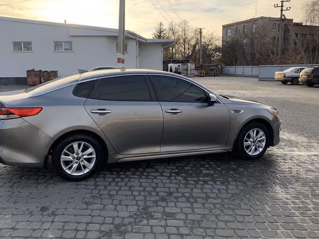 Kia Optima - зображення 3