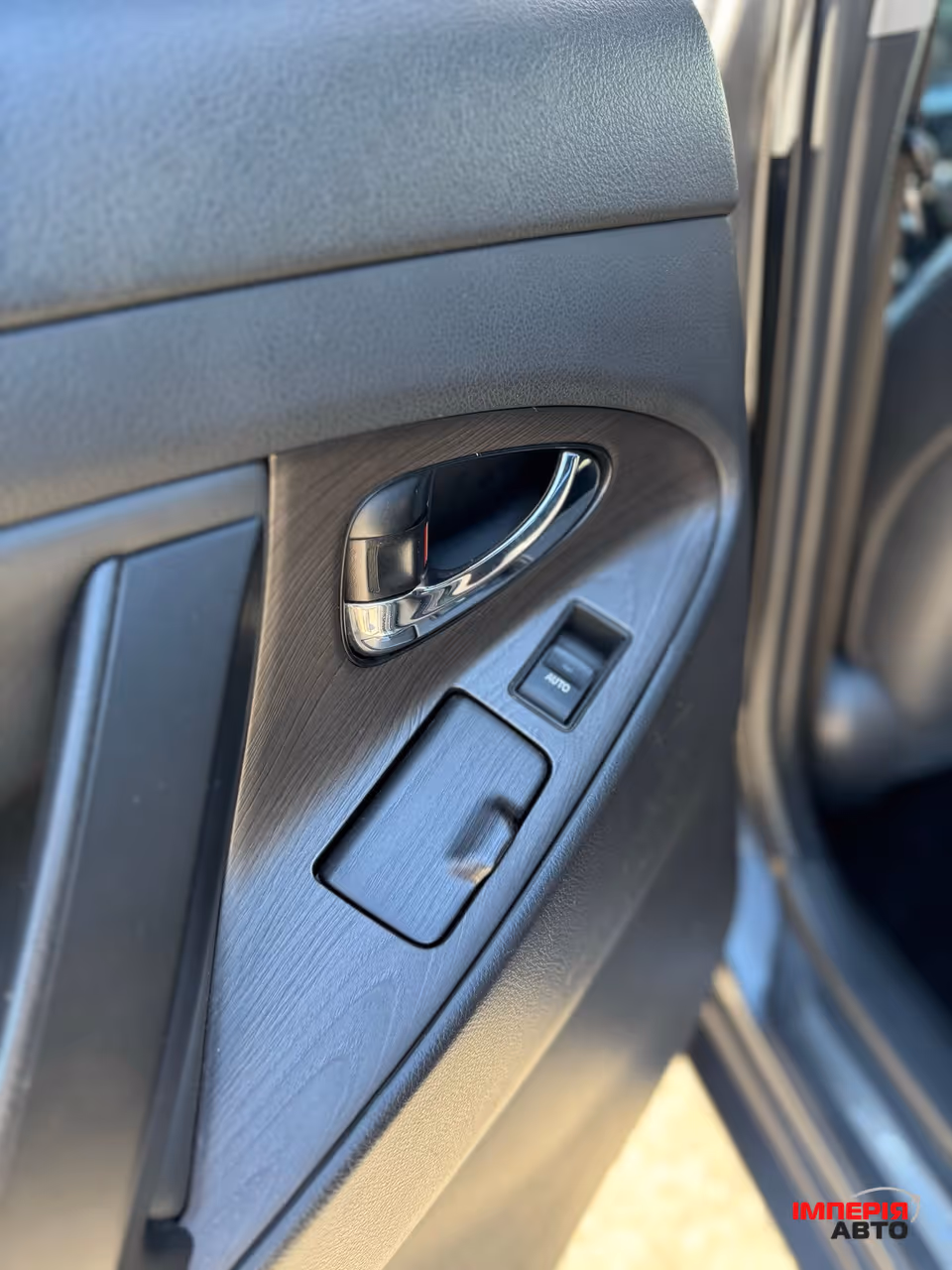 Toyota Camry - фото 12