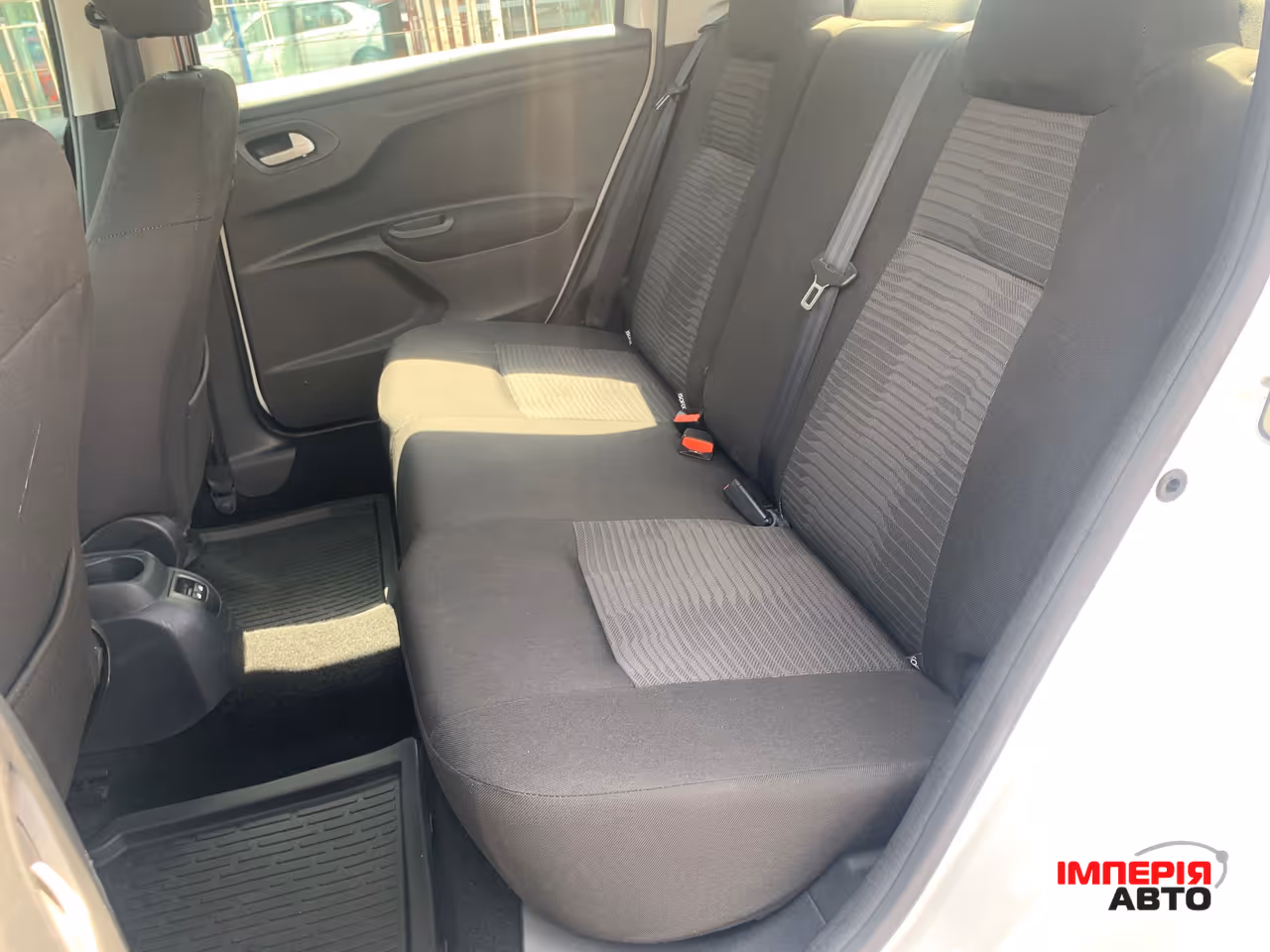 Peugeot 301 - фото 22