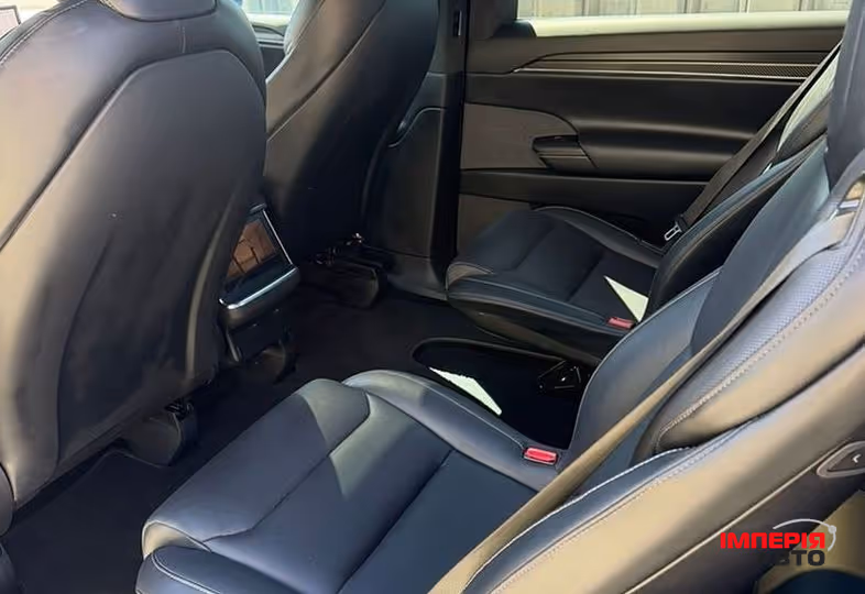 Tesla Model X - фото 10