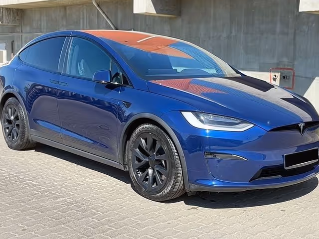 Tesla Model X - зображення 1