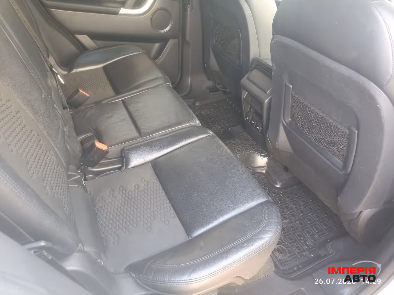 Land Rover Discovery Sport - фото 11