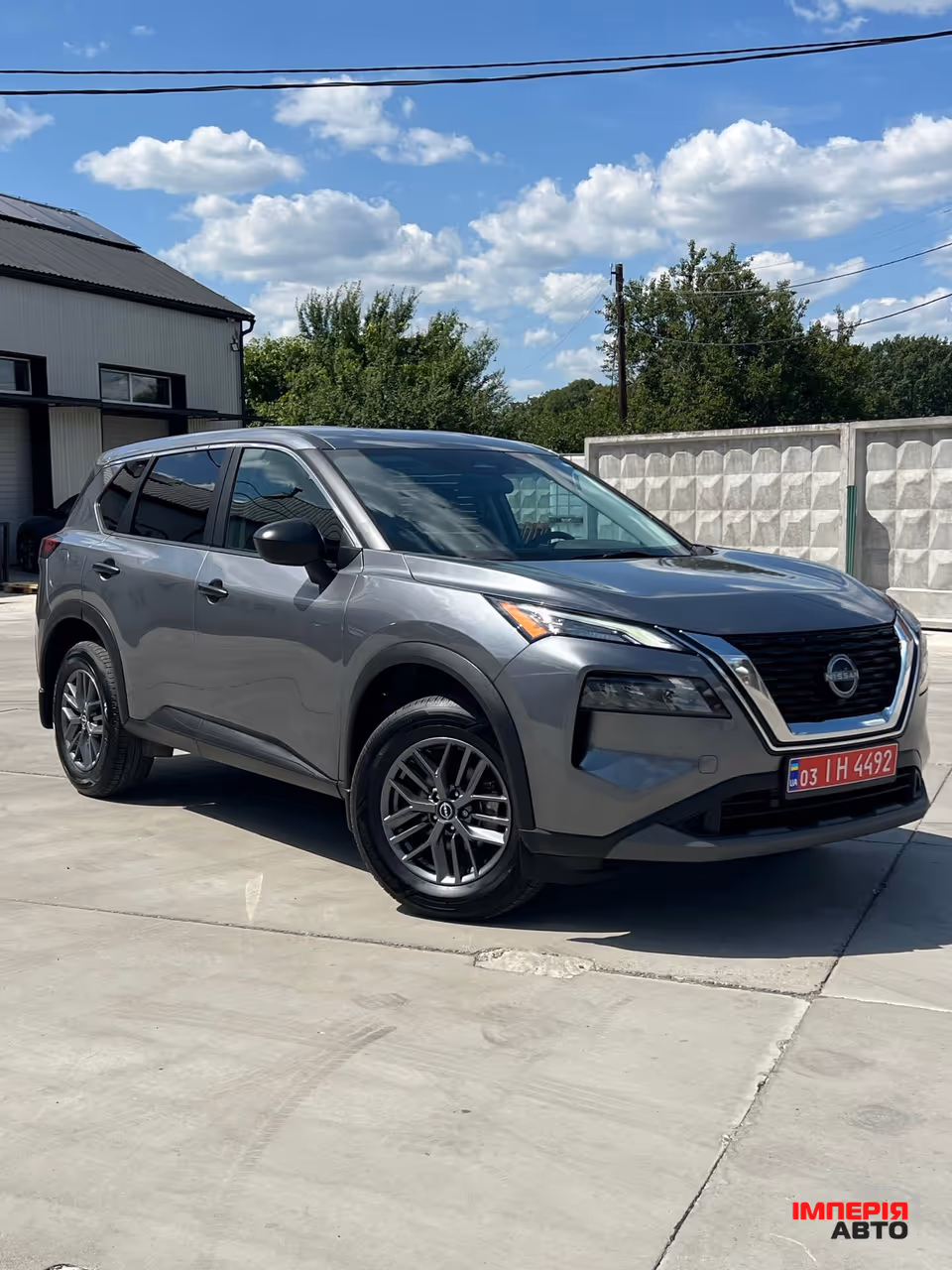 Nissan Rogue - фото 1
