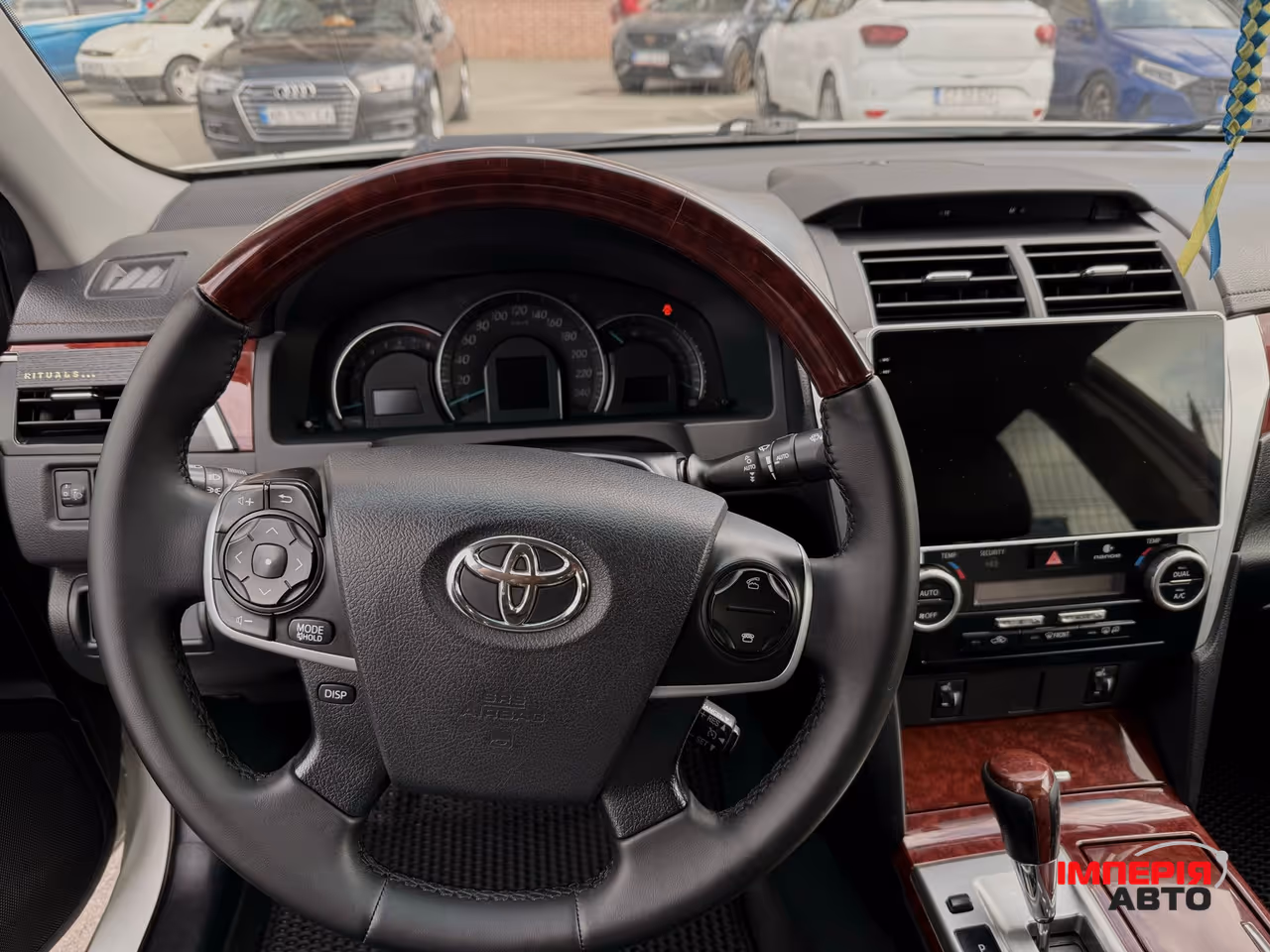 Toyota Camry - фото 17