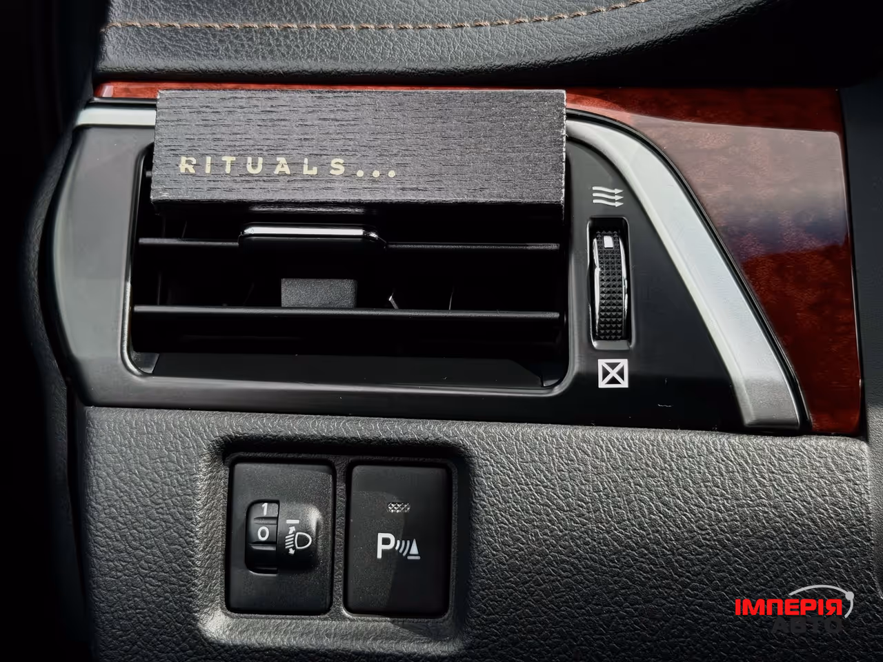 Toyota Camry - фото 23