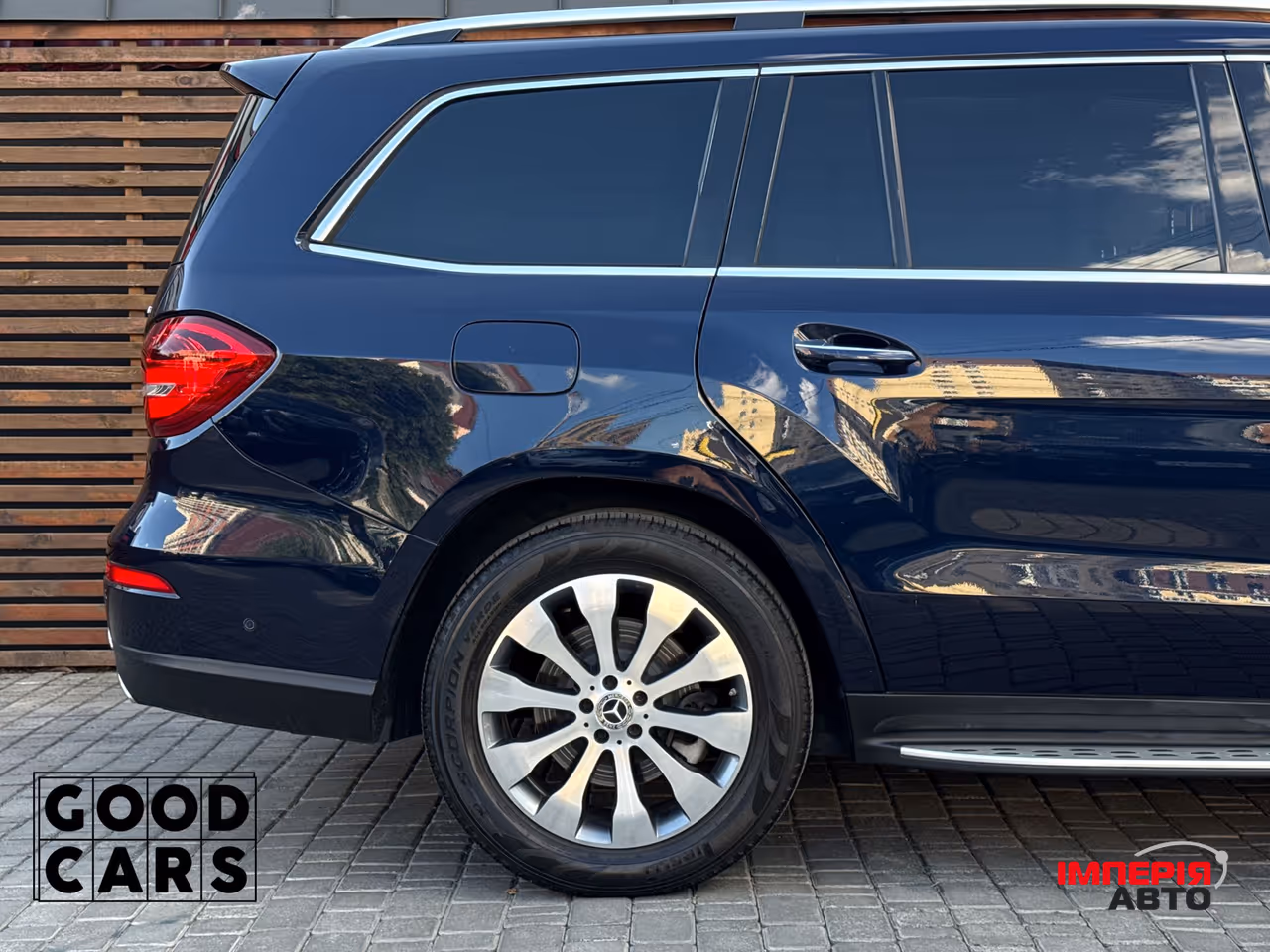 Mercedes-Benz GLS - фото 14