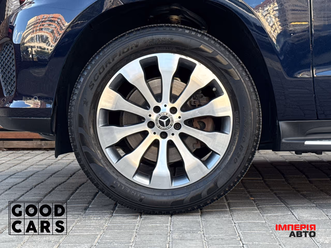 Mercedes-Benz GLS - фото 13