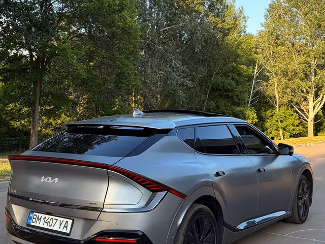 Kia EV6 - зображення 2