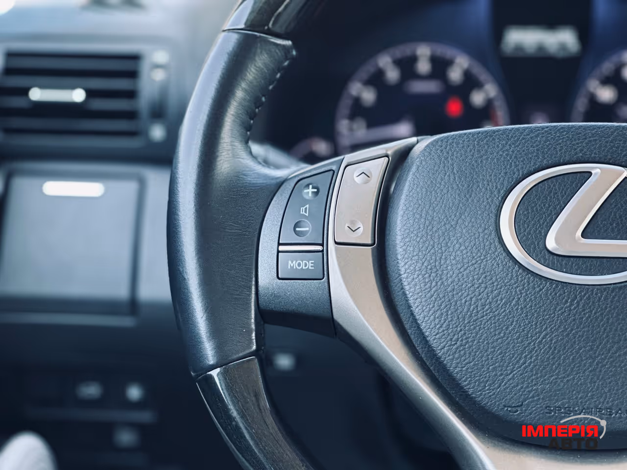 Lexus RX - фото 42