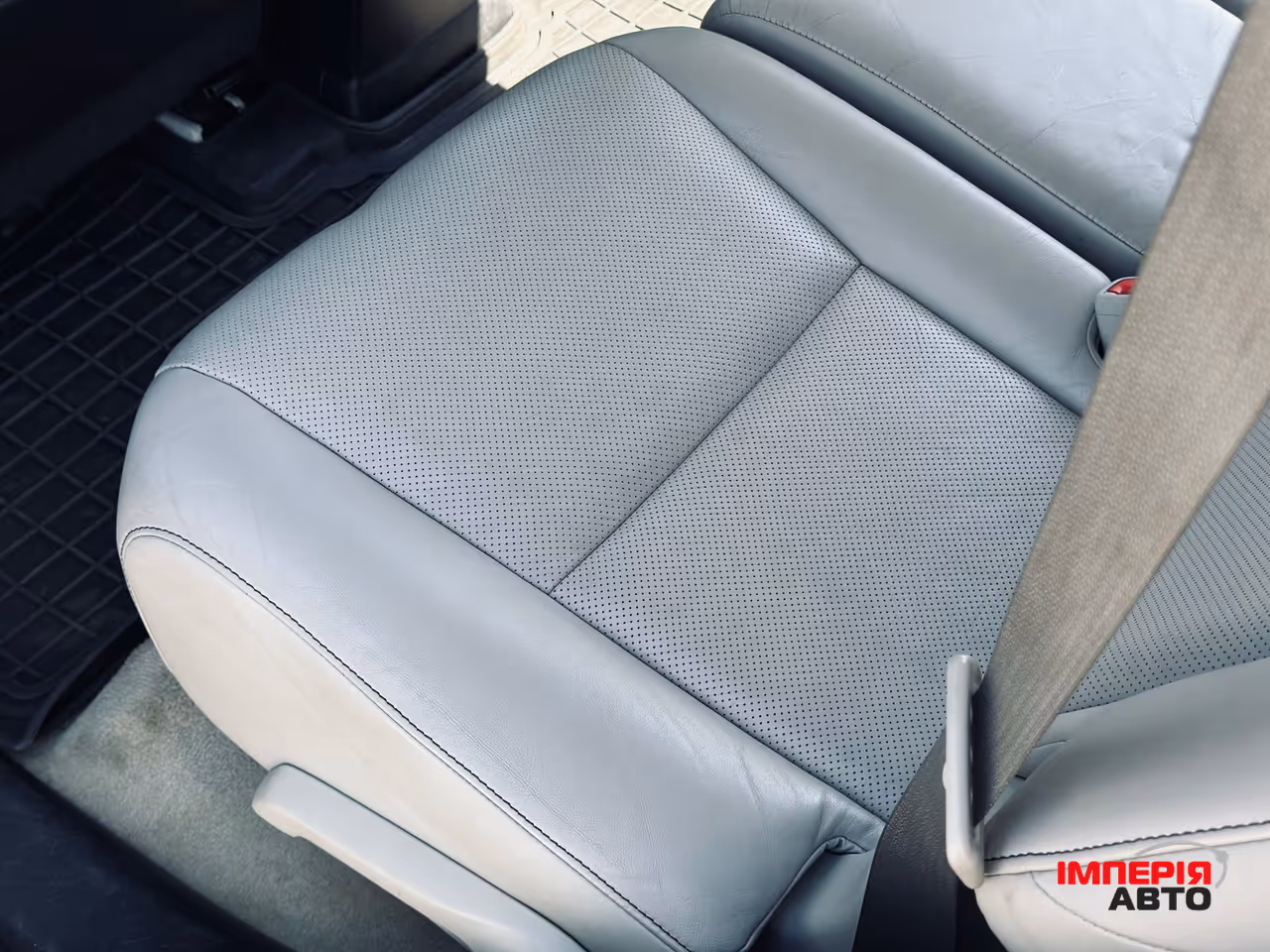 Lexus RX - фото 14