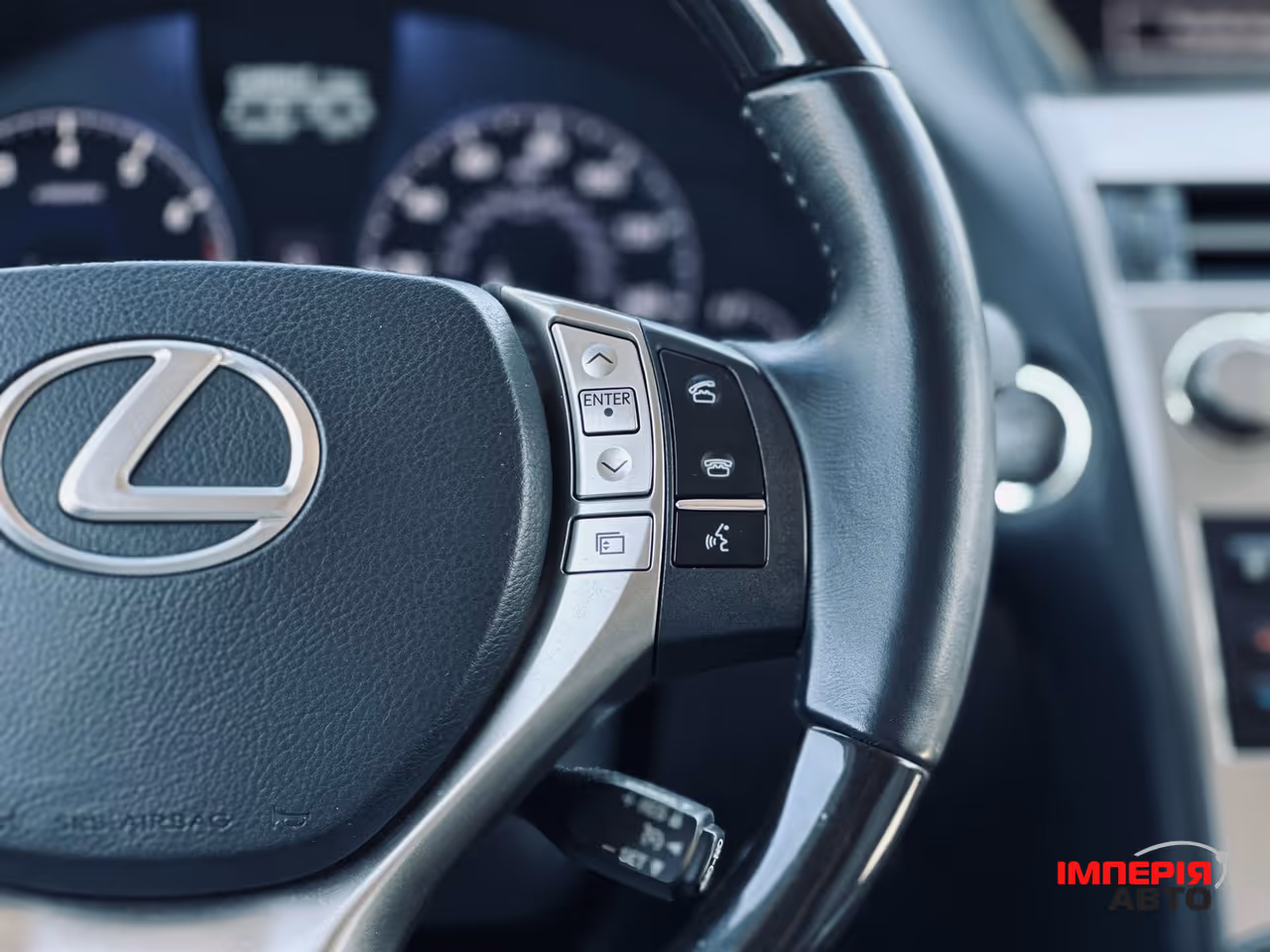 Lexus RX - фото 43