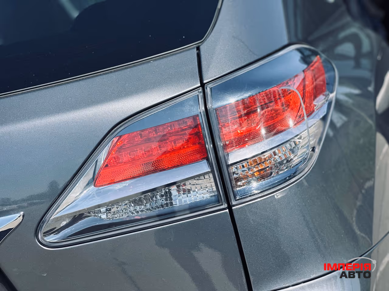 Lexus RX - фото 11