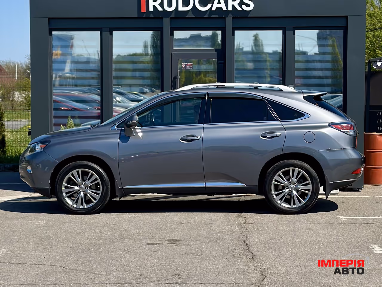 Lexus RX - фото 3