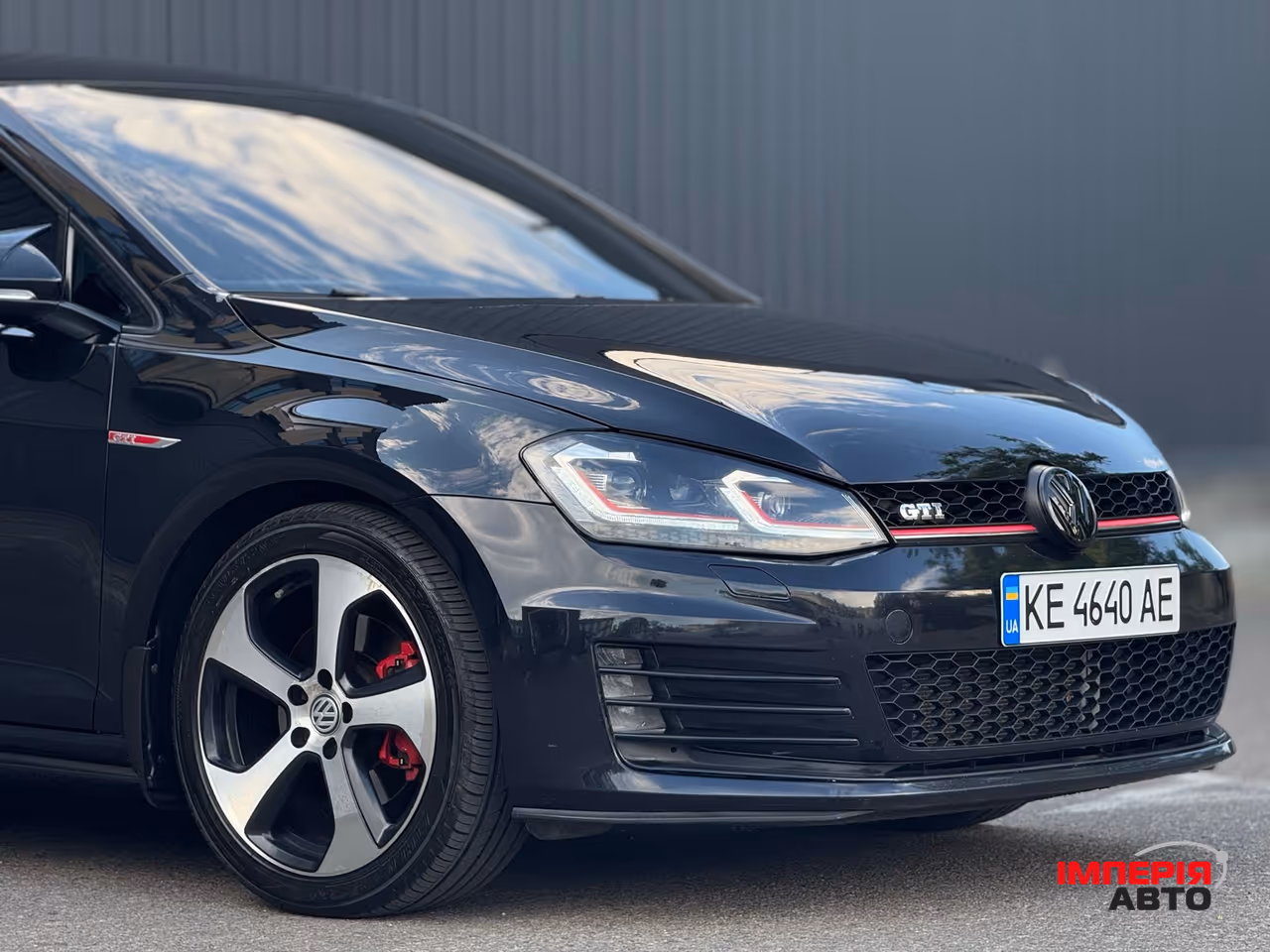 Volkswagen Golf GTI - фото 2