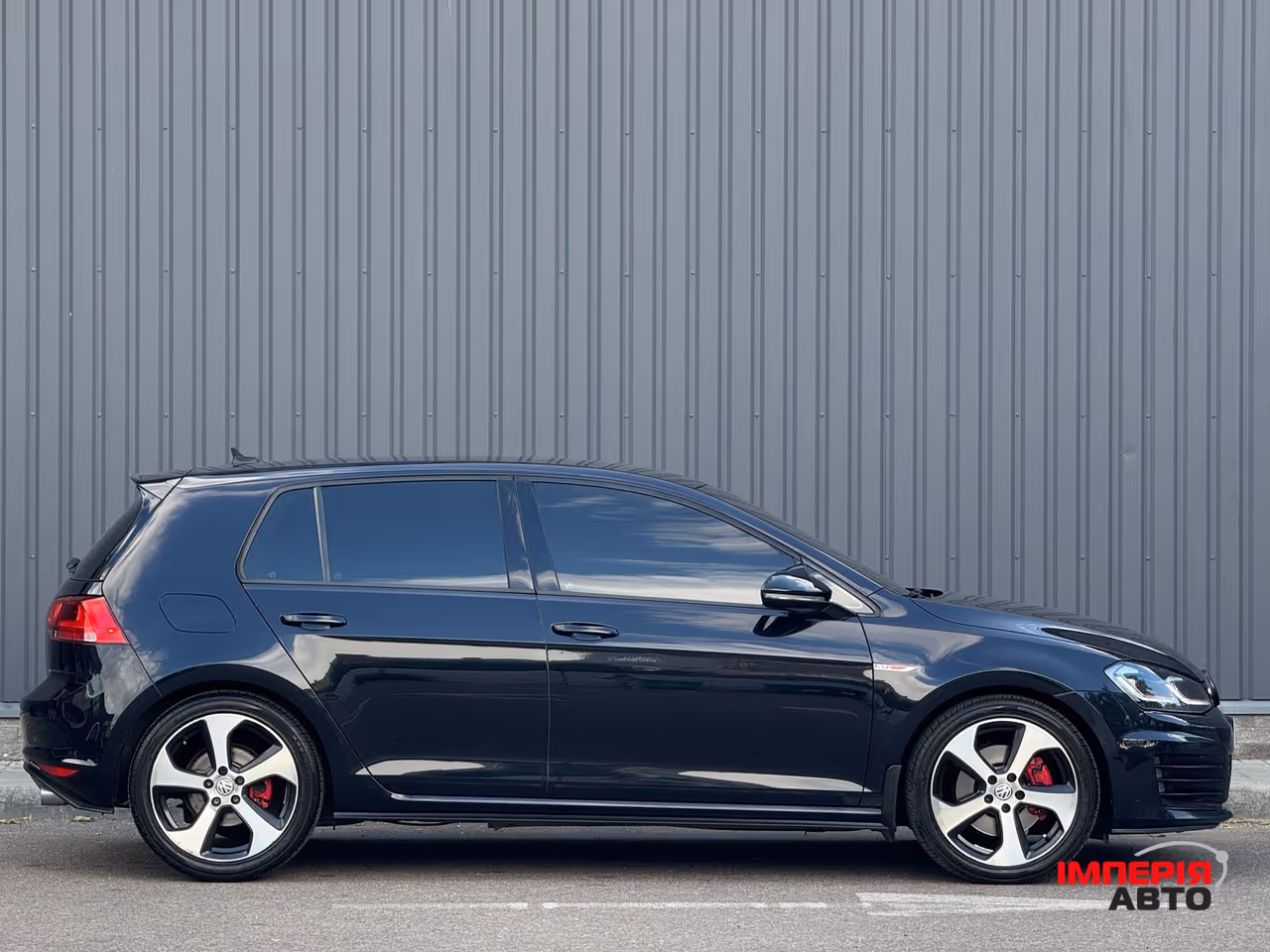 Volkswagen Golf GTI - фото 7