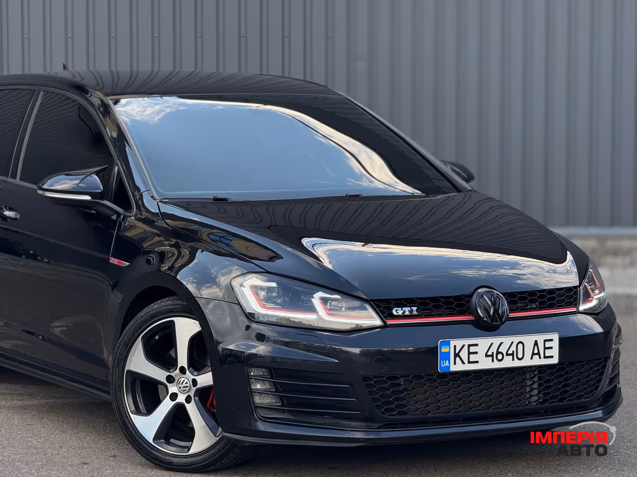 Volkswagen Golf GTI - фото 6