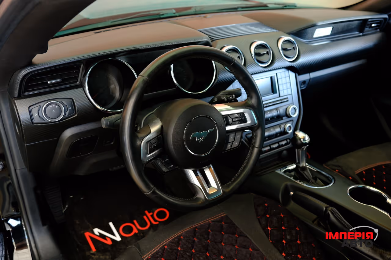 Ford Mustang - фото 7