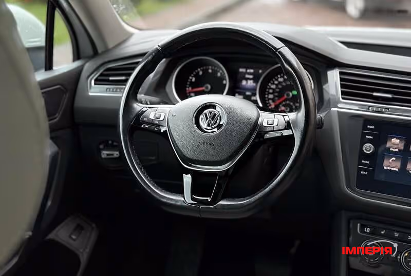 Volkswagen Tiguan - фото 19
