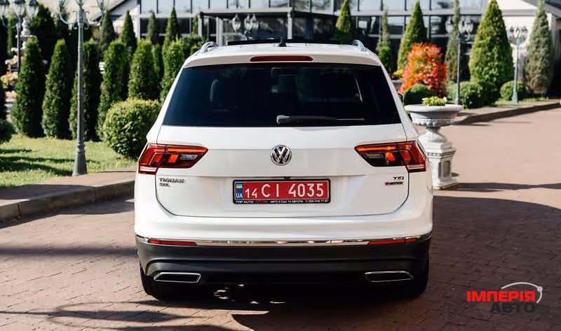Volkswagen Tiguan - фото 11
