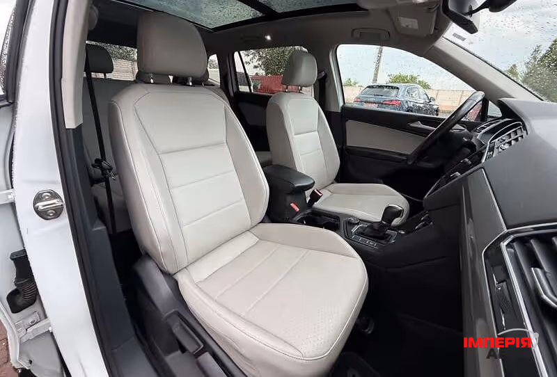 Volkswagen Tiguan - фото 24