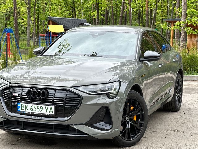 Audi e-tron - фото 3