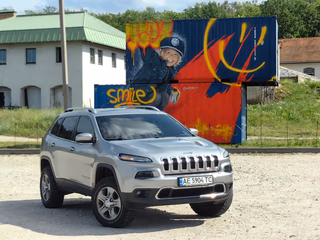 Jeep Cherokee - зображення 1