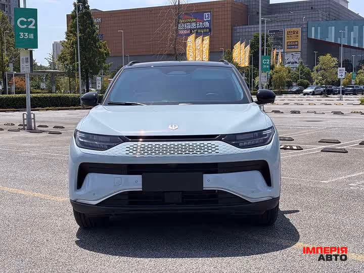 Leapmotor C11 - фото 2