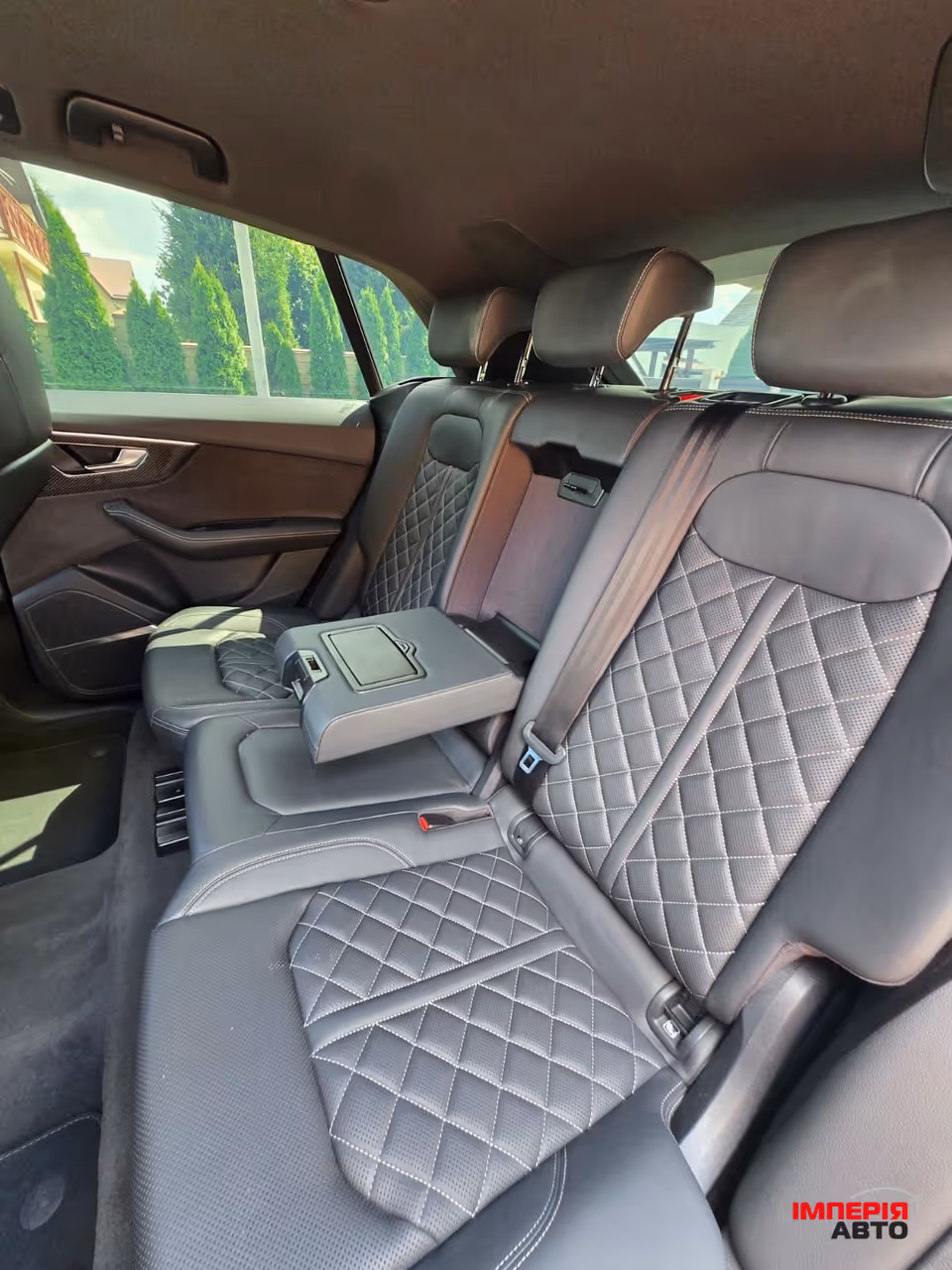 Audi Q8 - фото 20