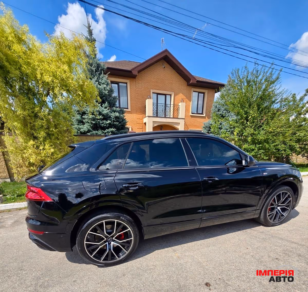 Audi Q8 - фото 9