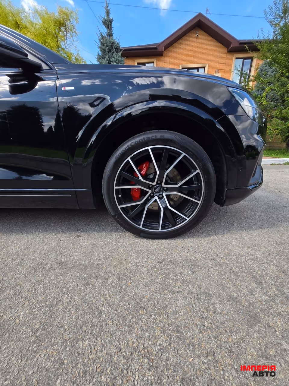 Audi Q8 - фото 11