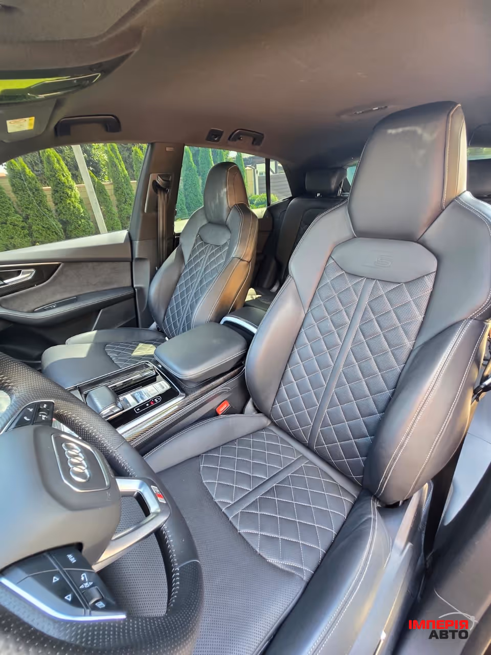 Audi Q8 - фото 24