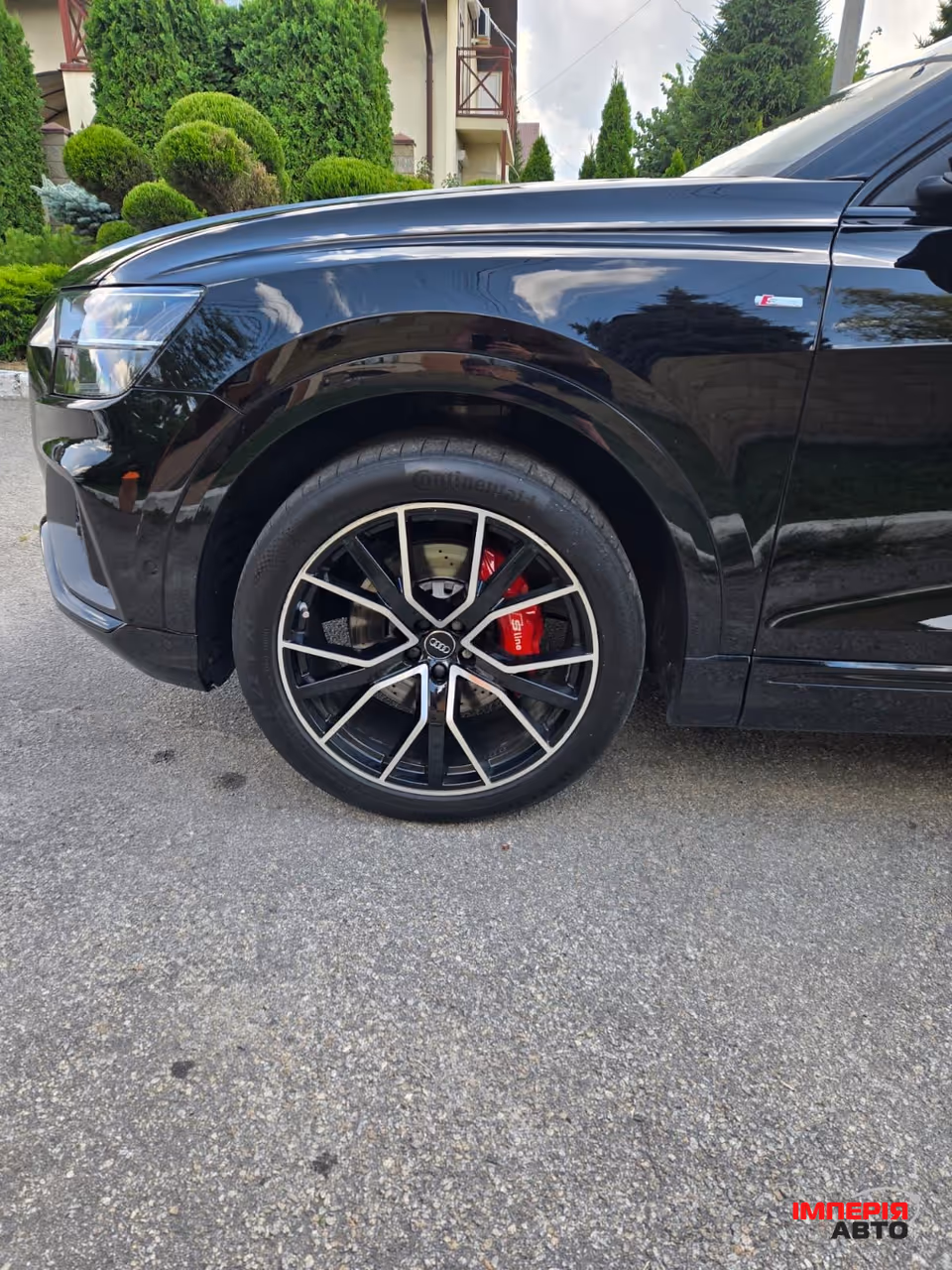 Audi Q8 - фото 31